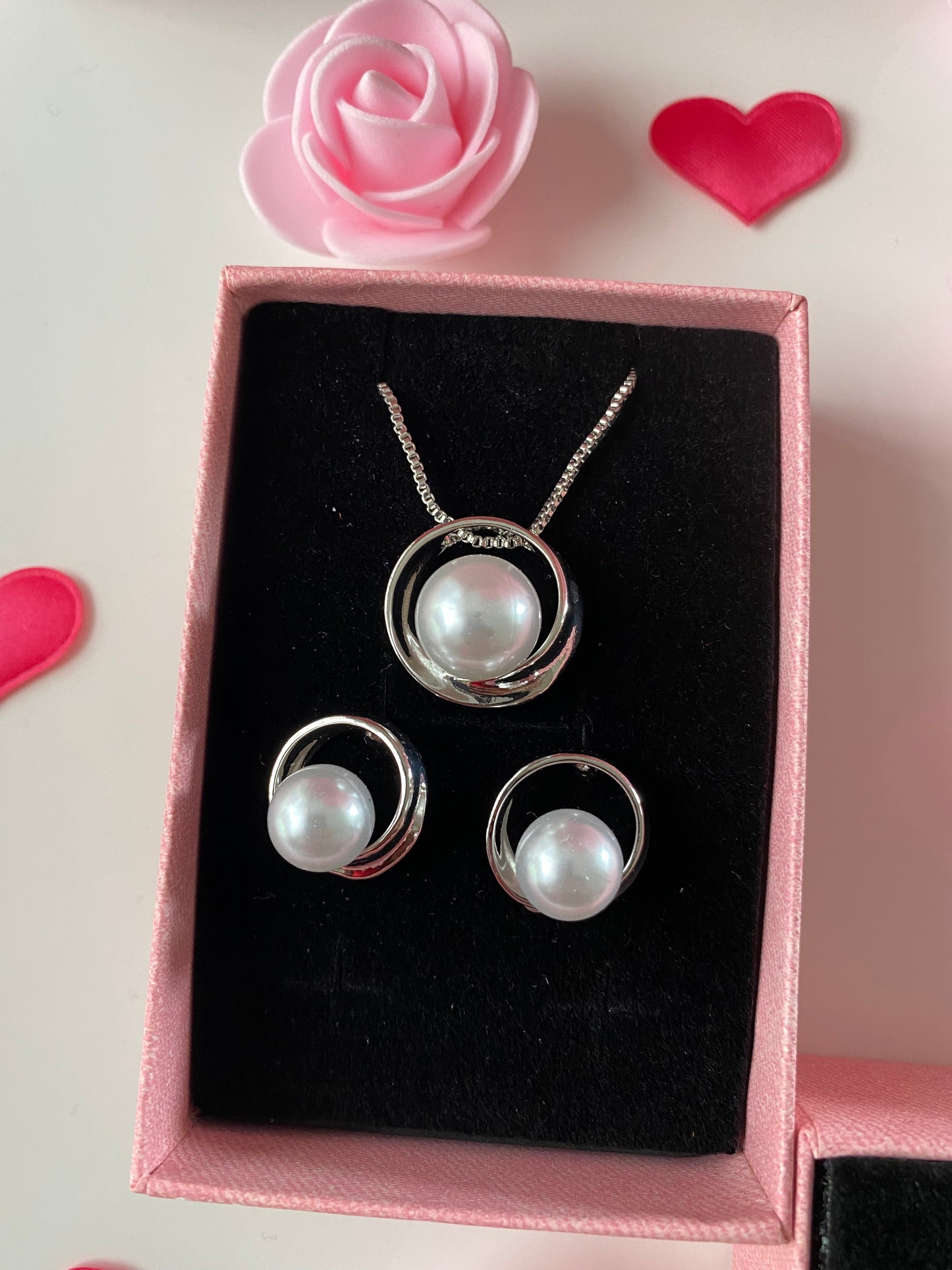 Sliver circle Pearl set