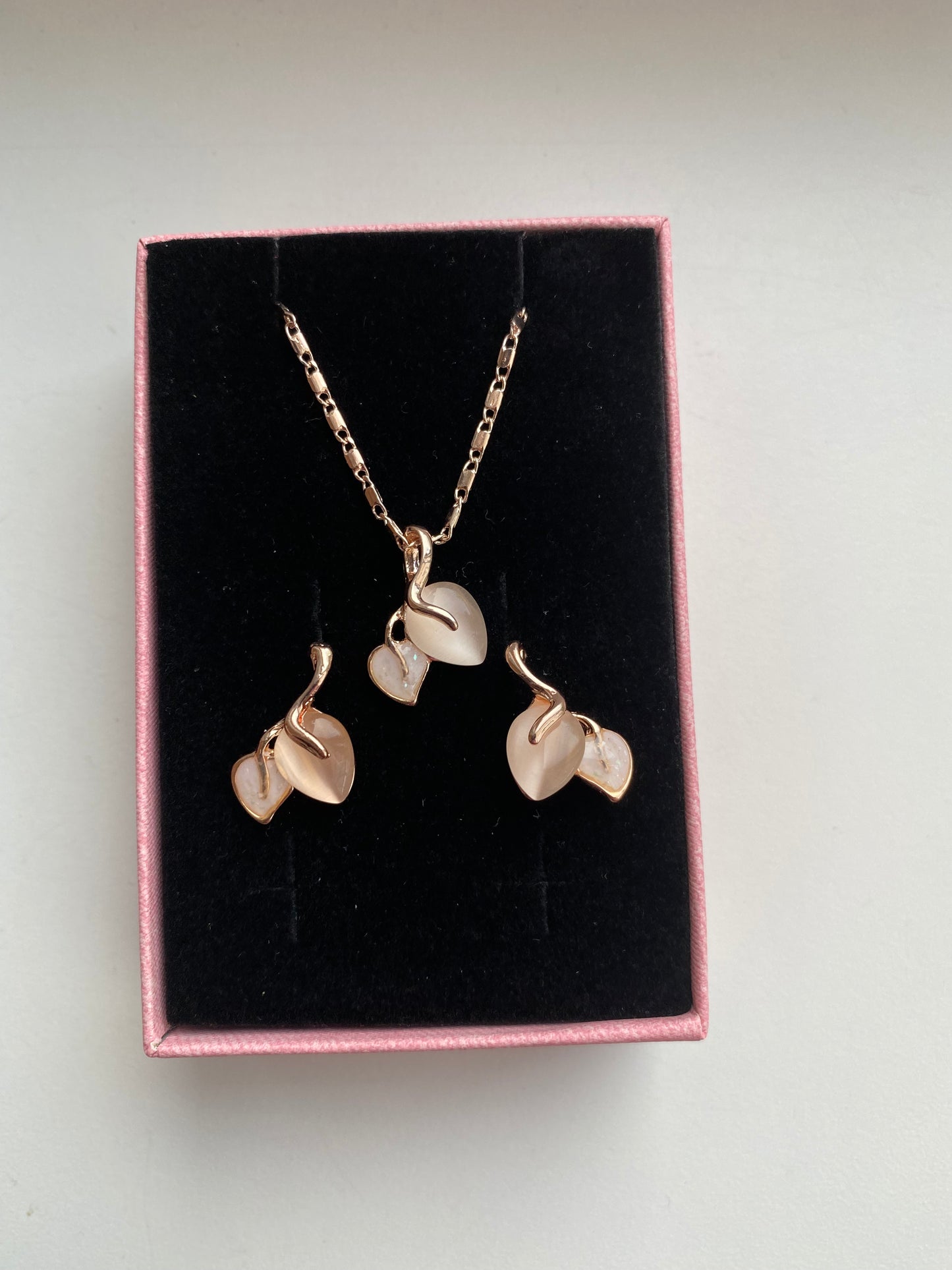 Leaf Peach Heart Earrings Opal Pendant Necklace Set